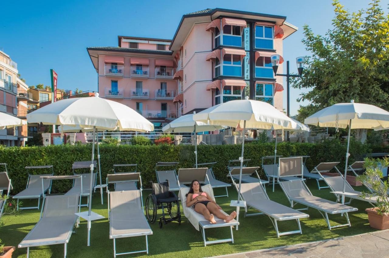 Kriss Internazionale Hotel Bardolino Exterior foto