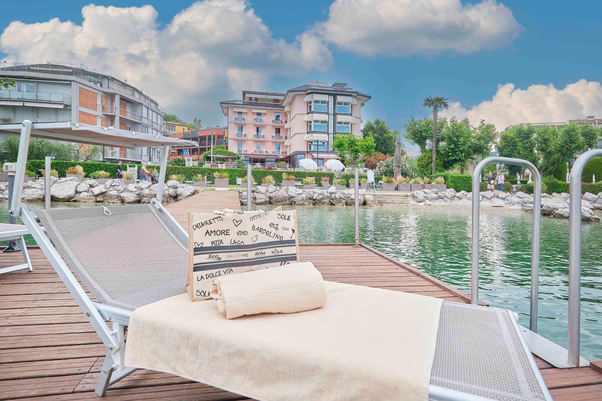 Kriss Internazionale Hotel Bardolino Exterior foto