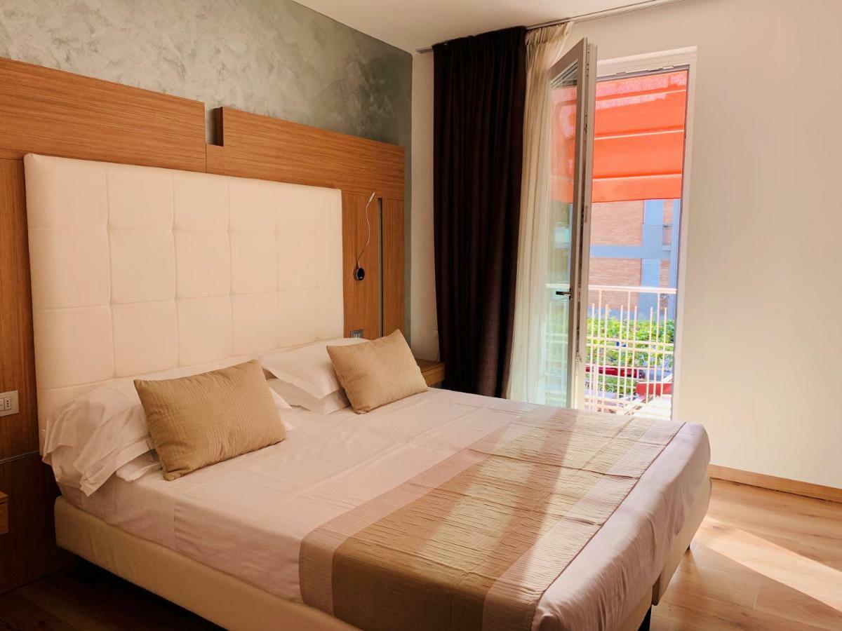 Kriss Internazionale Hotel Bardolino Exterior foto